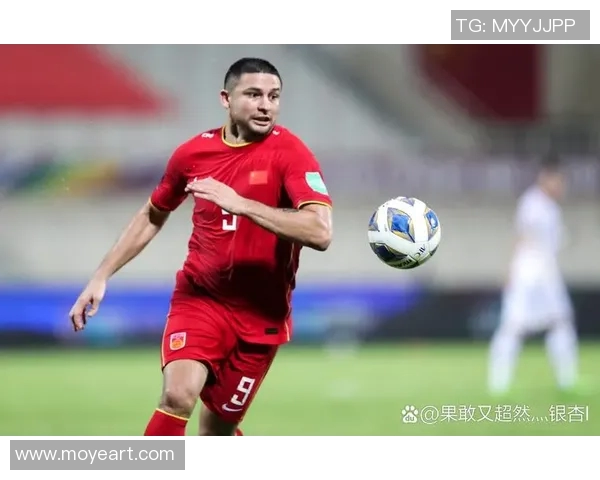 足球明星退役后的人生选择与职业转型之路探讨