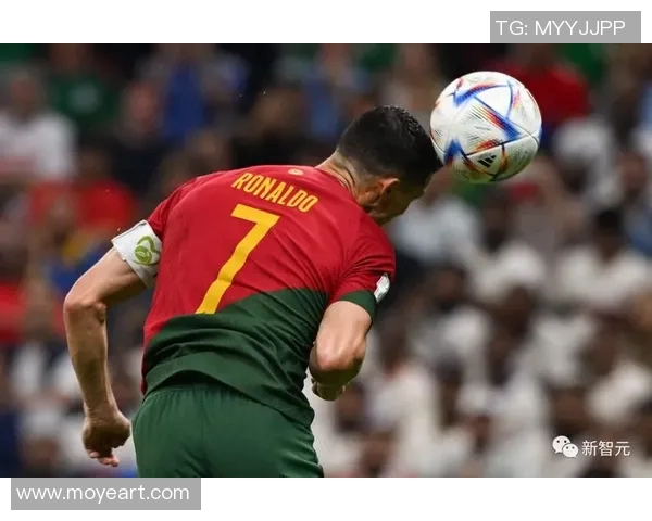 AI技术助力足球明星C罗变脸展现多重魅力与风采